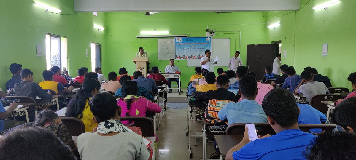 DYONykPuri's tweet photo. NYK, Puri Intensive Volunteer Enrollment Program (IVEP) at Govt. ITI College, Puri on 13th October,2022. #NYKSINDIA #nyksodisha @Nyksindia,@ianuragthakur,@YASMinistry #ianuragthakur #dmpuri #NehruYuvaKendraPuri. https://t.co/SATGu3q2Ip