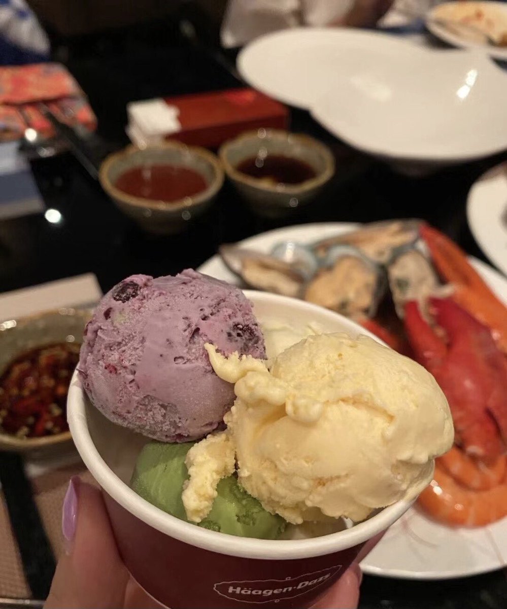 SCASC06832061's tweet photo. 本来打算今晚搞顿火锅的，还是被姐妹拉过来自助餐了😅
我偶尔也会来，值得推荐👍 https://t.co/Ze5xvVRPdI