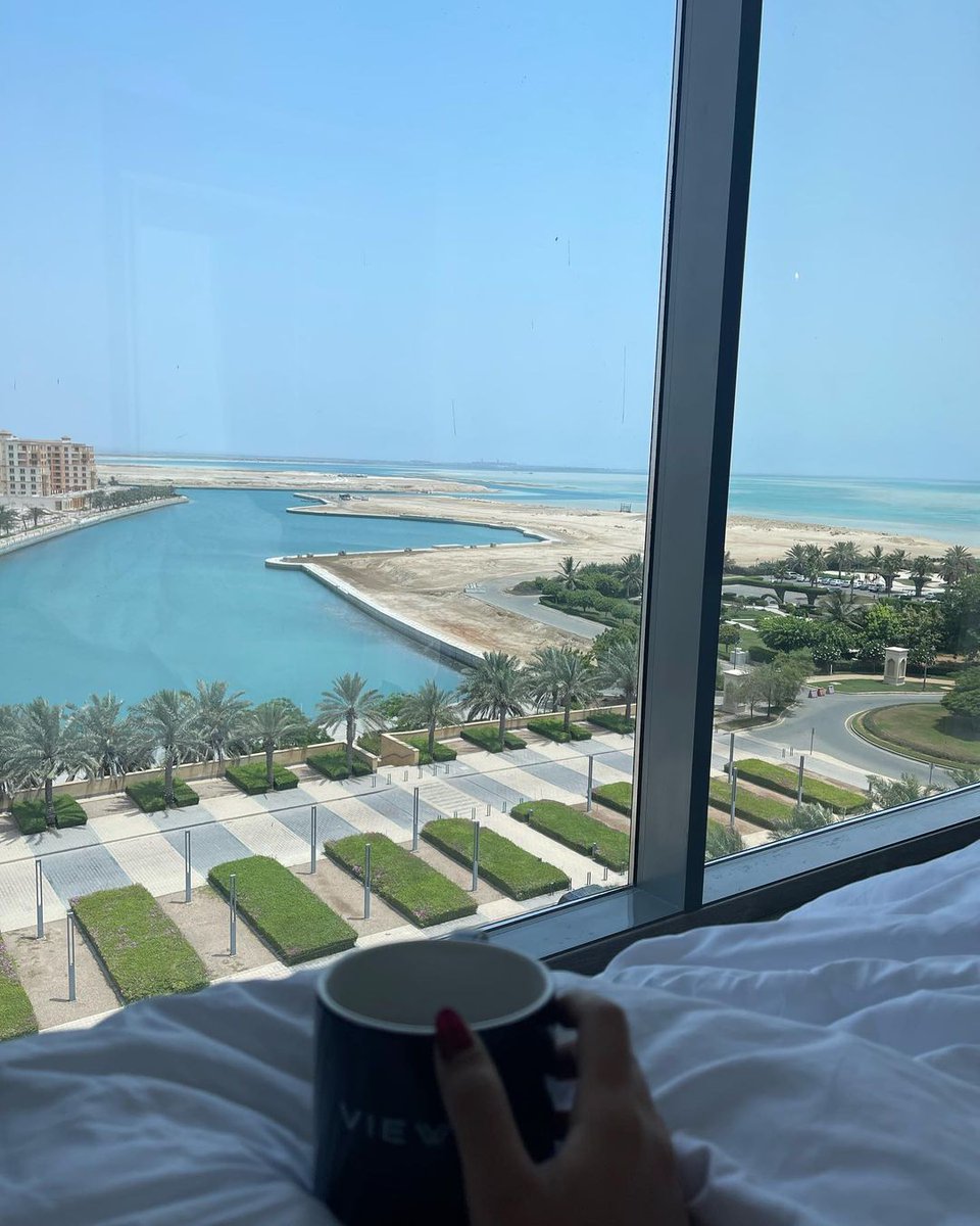 ViewsResidences's tweet photo. جمعينا نحتاج بعضاً من السلام الداخلي في أجواء مثالية.
Switch off those alarms and relax in peace.
#Viewshotel @kaec_saudi
#KAEC #Saudi #Happiness
#فندق_فيوز #السعادة #سعادة #مدينة_الملك_عبدالله_الاقتصادية https://t.co/EAki8Tbvu2