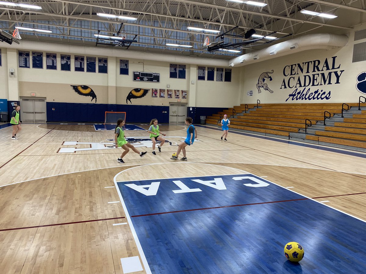 CoachJNiessner's tweet photo. Another good morning workout for the @CATAMonroeNC ⚽️ ladies … got to finish with a little indoor today. 
#AMworkouts 
#indoorlife 
@CATA_Athletics @UCPSNCAthletics @AGHoulihan @KevinBeals2 https://t.co/XWM2tCQi7G