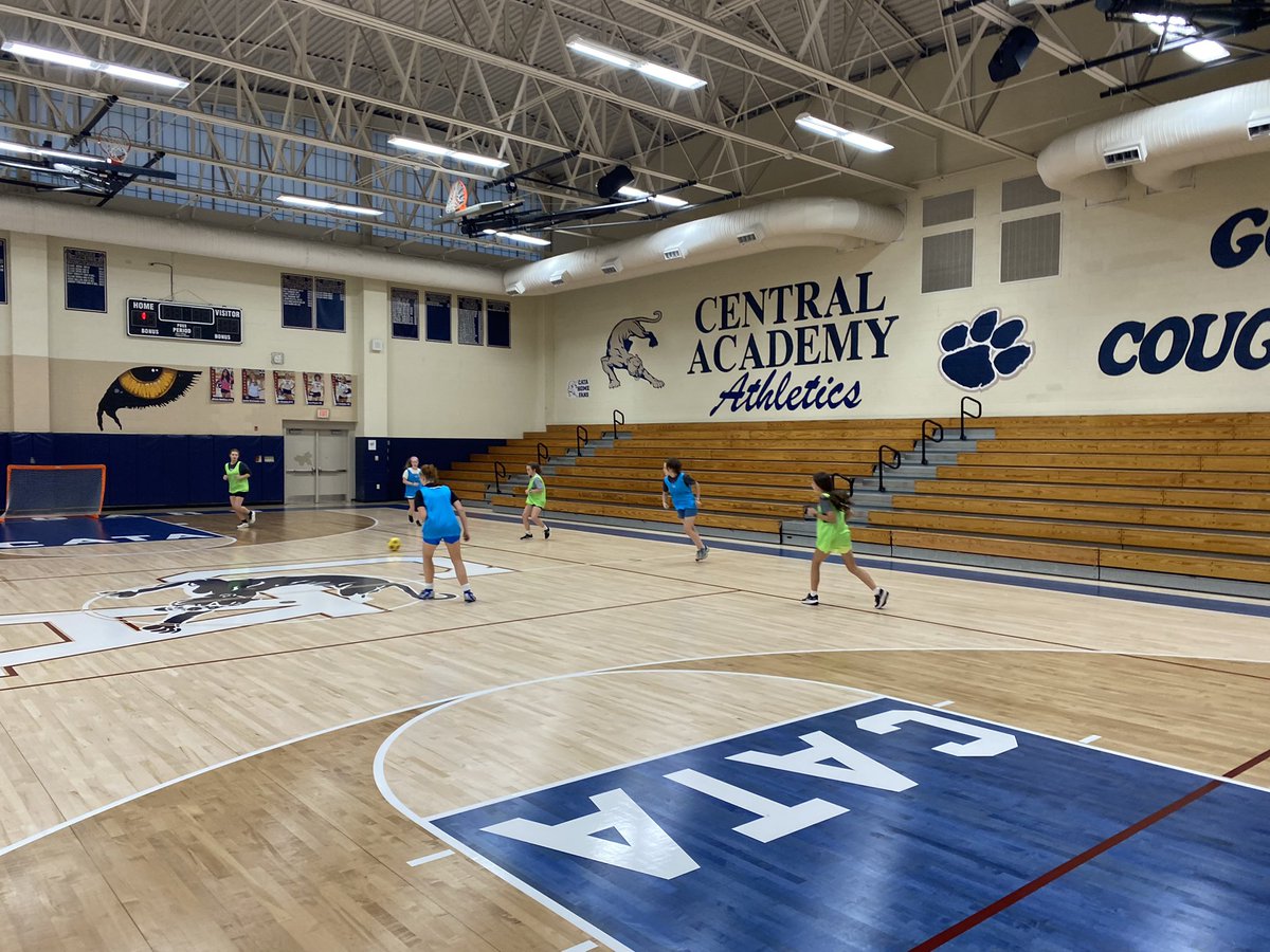 CoachJNiessner's tweet photo. Another good morning workout for the @CATAMonroeNC ⚽️ ladies … got to finish with a little indoor today. 
#AMworkouts 
#indoorlife 
@CATA_Athletics @UCPSNCAthletics @AGHoulihan @KevinBeals2 https://t.co/XWM2tCQi7G
