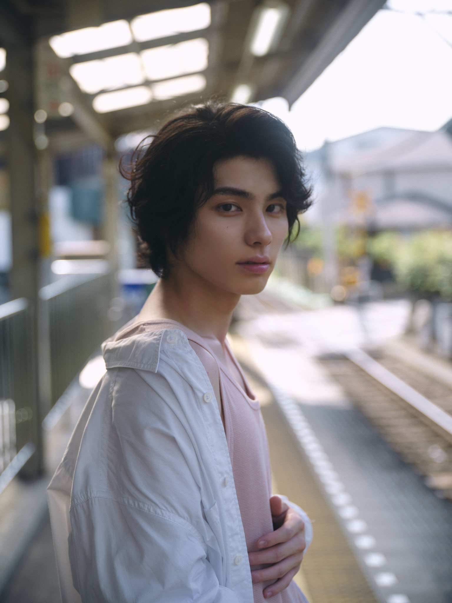 本田響矢 カレンダー2024 卓上カレンダー＆壁掛けカレンダー　俳優展写真ブック Amazon.co.jp: 本田響矢 2024 卓上 カレンダー 直筆サイン入り