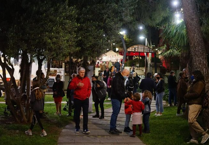 🗓️ Dissabte 22 d’octubre: La Nit de Sant Just al Carrer de 18h a 24h als carrers Bonavista, Raval de la Creu i la plaça Antoni Malaret, on hi trobareu:

- Shopping night: botigues obertes
- nit de tapes
- espectacles musicals
- zona chil out de #DonaiEmpresa 🫲🏽