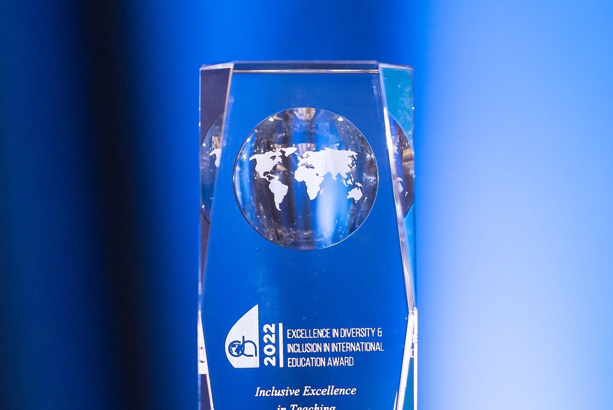 KwabenaOA's tweet photo. I won an award for excellence in international teaching for the study abroad work I do with my fabulous staff. Shoutout to the wonderful students who make it worth it 😍🙏🏾 https://t.co/dYUczG0SLv