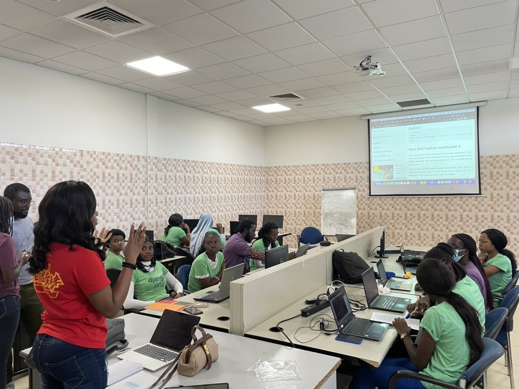 IkegahRuth's tweet image. Django girls @PyconGhana 

#PyconGhana2022