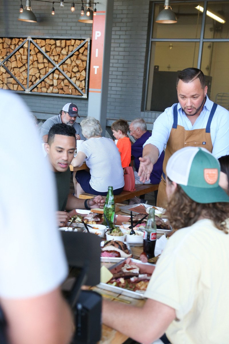 amzgstudios's tweet photo. Part of our ✨VISIT RALEIGH SPOTLIGHT✨ has to include a shoutout to the incredible folks over at @PRIMEBBQ. They were more than welcoming to our cast and crew. It was a very happy and delicious day on set. 

#anewgradeofbarbecue #JumpBackIn #JumpIn #ShopLocal @visitRaleigh https://t.co/9sX75zI5EA