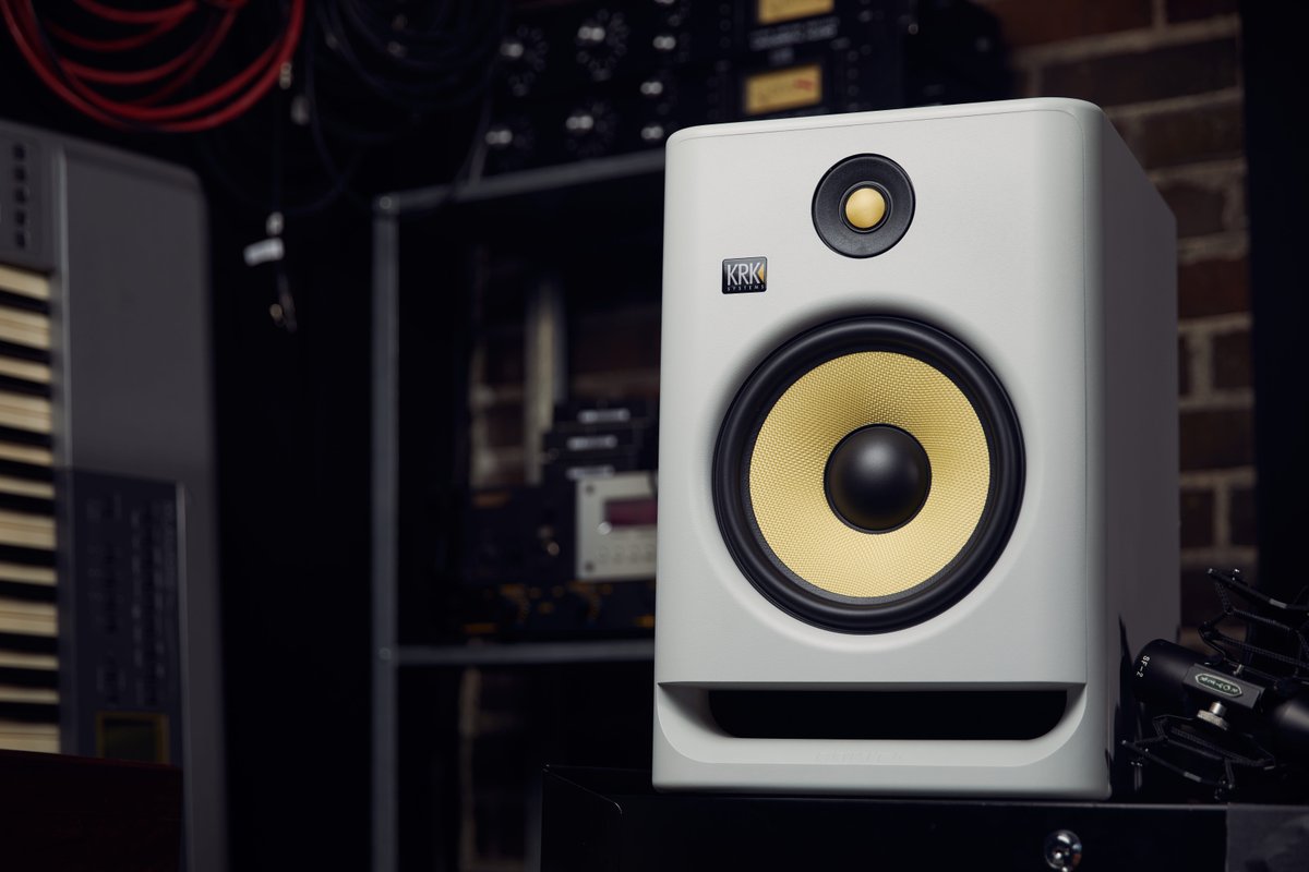 KRK_Music_'s tweet photo. With exceptional low-end extension and flexible room positioning, #KRK’s #ROKITStudioMonitors will take your music and sound creation to a whole new level. Pick up your own #ROKITs now at https://t.co/mOlvonA3ud. #KRKMusic #ROKITscience #studiomonitors #ROKITWhiteNoise https://t.co/7YeqNYLRMJ