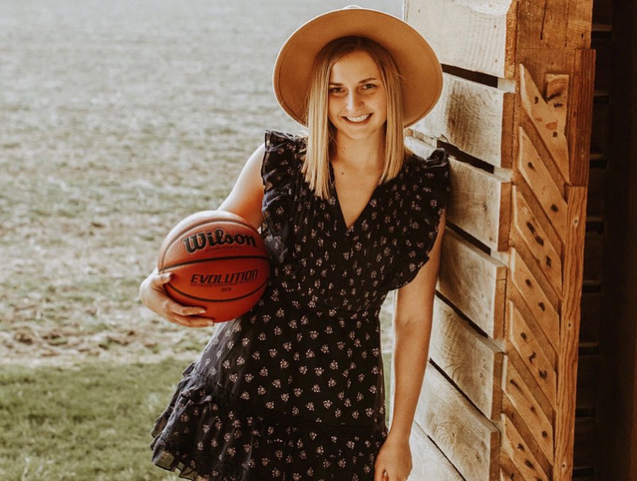 tjthole35's tweet photo. Happy Birthday Caitlyn Jo! Have a great day! @caitlynthole https://t.co/raVoJDuHpV