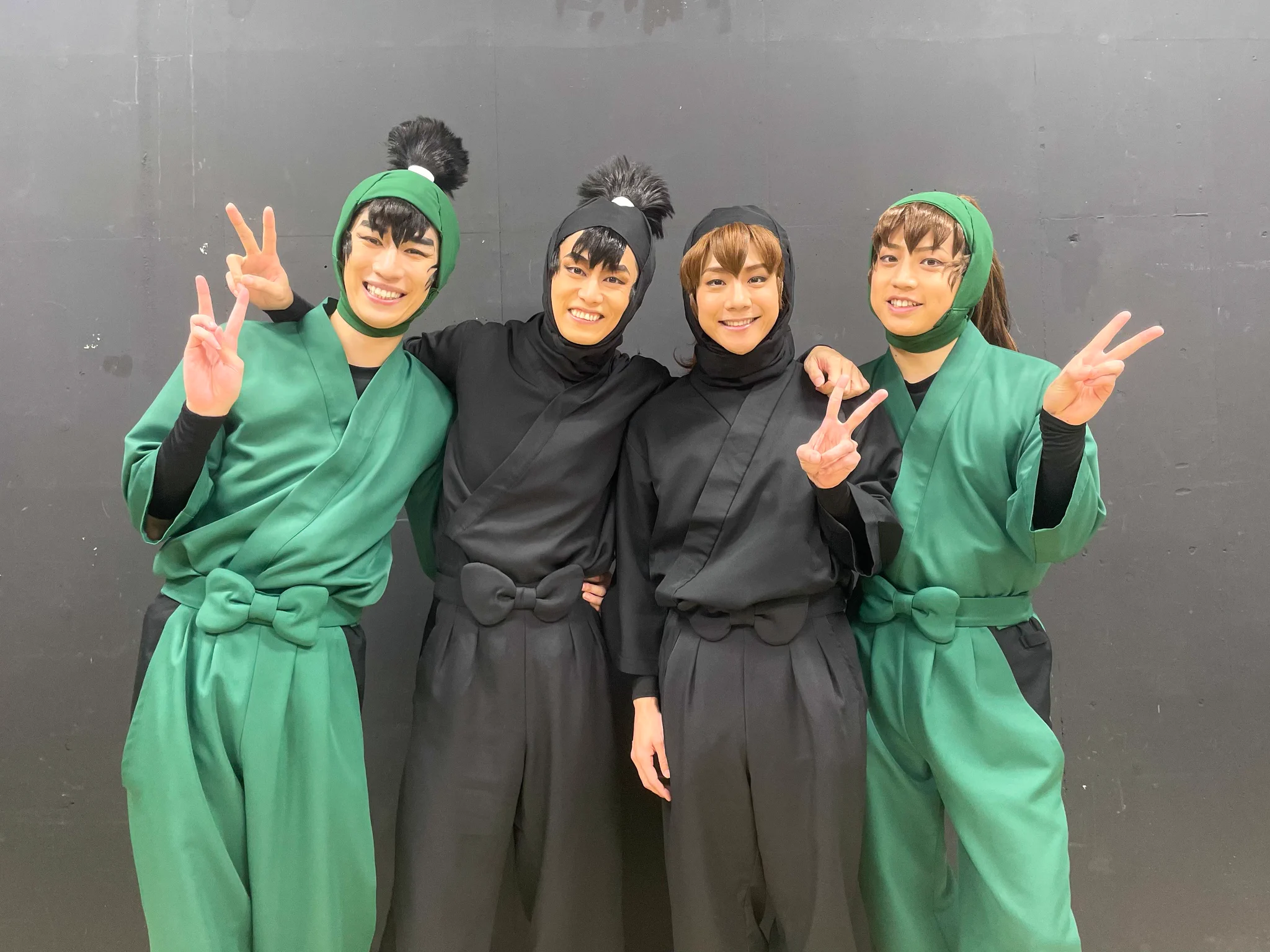 活動歴および当時の関連ビジュアル記録
