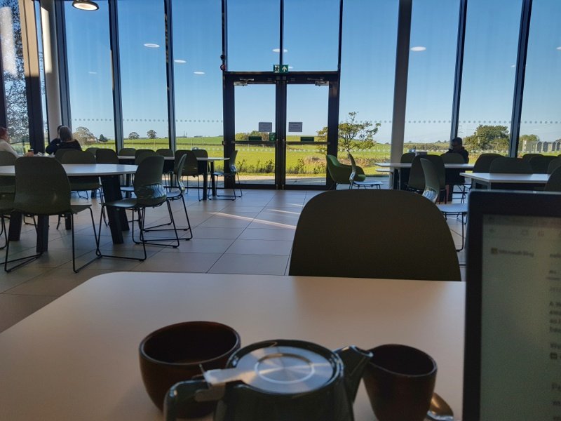 OdetteDewhurst's tweet photo. None too shabby a view for a Thursday @LancasterUni @HICLancaster #LookAtThatSky 😍 https://t.co/SAkMtIaYEF