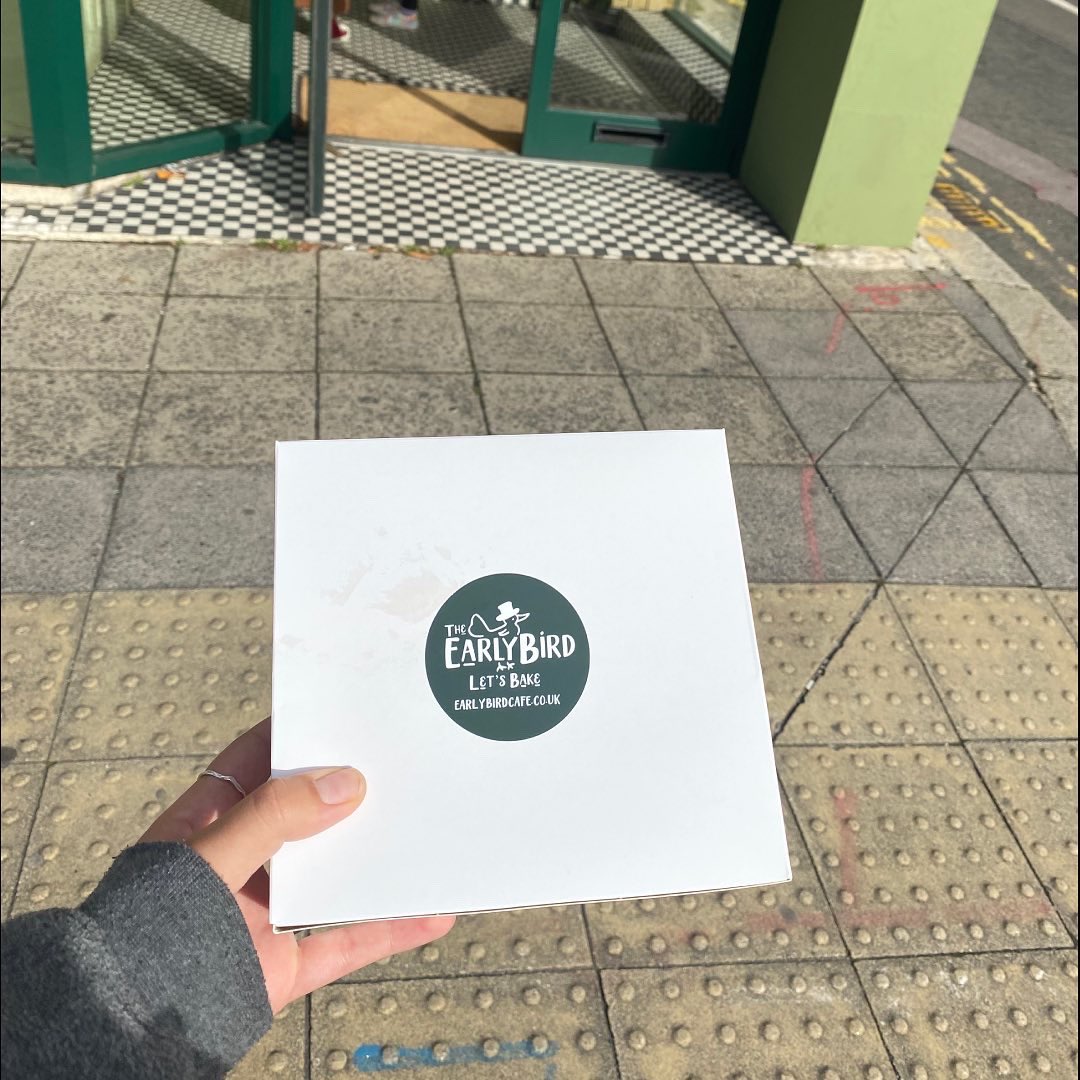 PlymReview's tweet photo. The Early Bird Café - They offer an eat in option with a wide range of breakfast and brunch options, and a takeaway option for savoury pastries, doughnuts, and brownies🍩☕️

All their food is home made and of exceptional quality, GO CHECK THEM OUT 💙 https://t.co/lP4aIkoay3