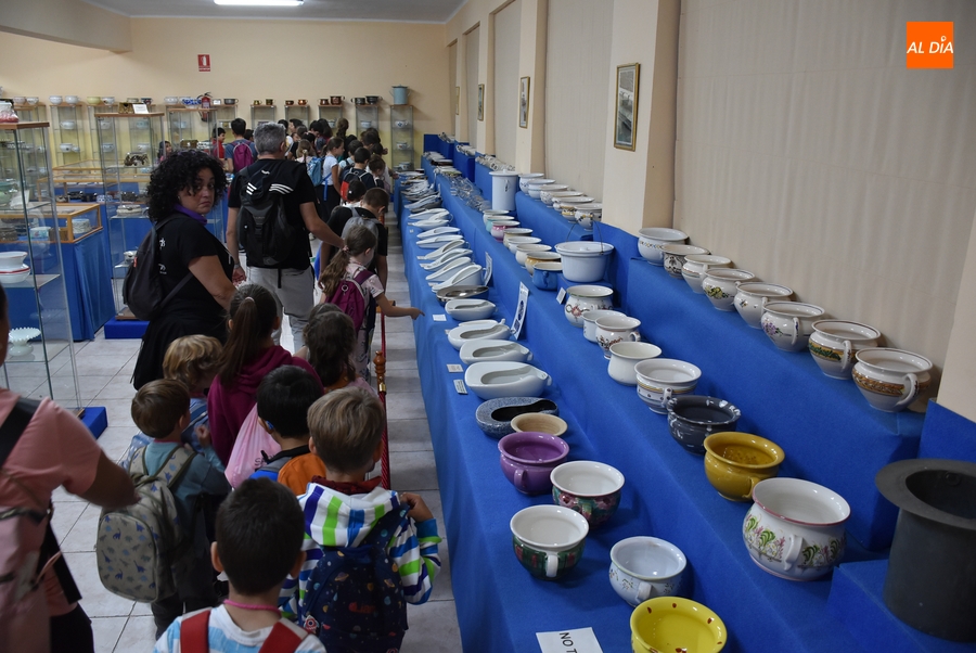 mirobrigaaldia's tweet photo. Arranca el ciclo de visitas de 1.000 escolares de la provincia a Siega Verde y Ciudad Rodrigo https://t.co/rwWcNVHXbO https://t.co/irIpRT4avz