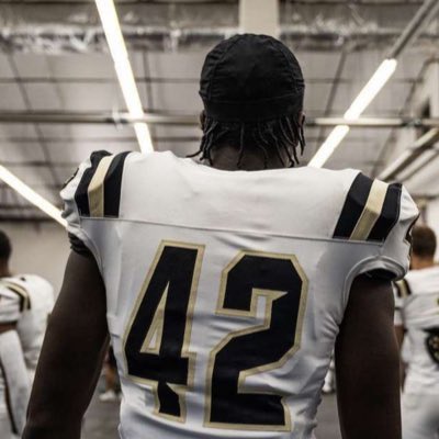 Looking forward to watching these dudes battle tonight‼️ 2024 LBs <a href="/KalebBlanton3/">Kaleb “KB” Blanton</a> &amp; <a href="/TylerCooks1/">TEE COOKS</a> vs 2023 LB <a href="/dg918/">.</a> #HCville