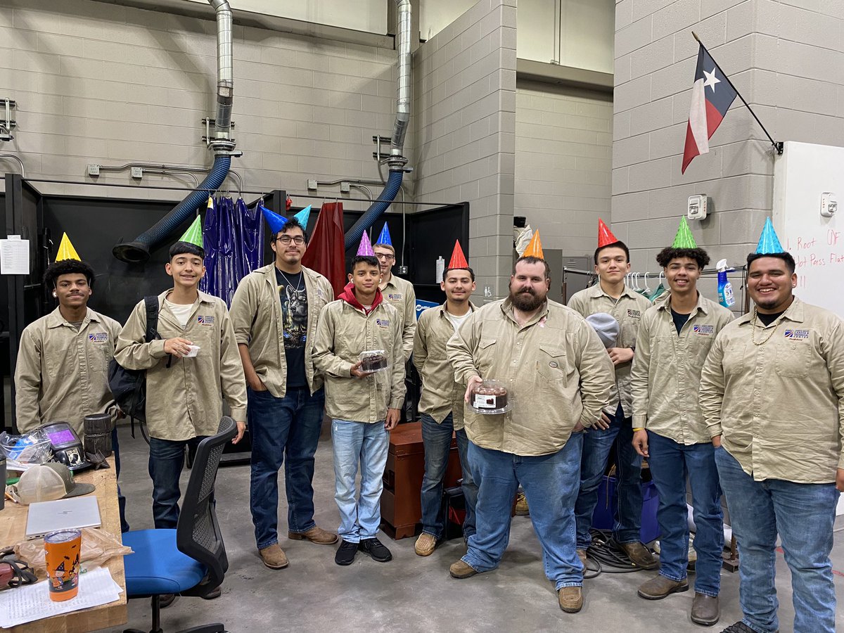 Happy birthday Mr. Marshall! His Welding 2 students surprised him with cake and festive hats! Happy birthday to Edison as well! 🥳@CTEReeseCenter @JWErdie