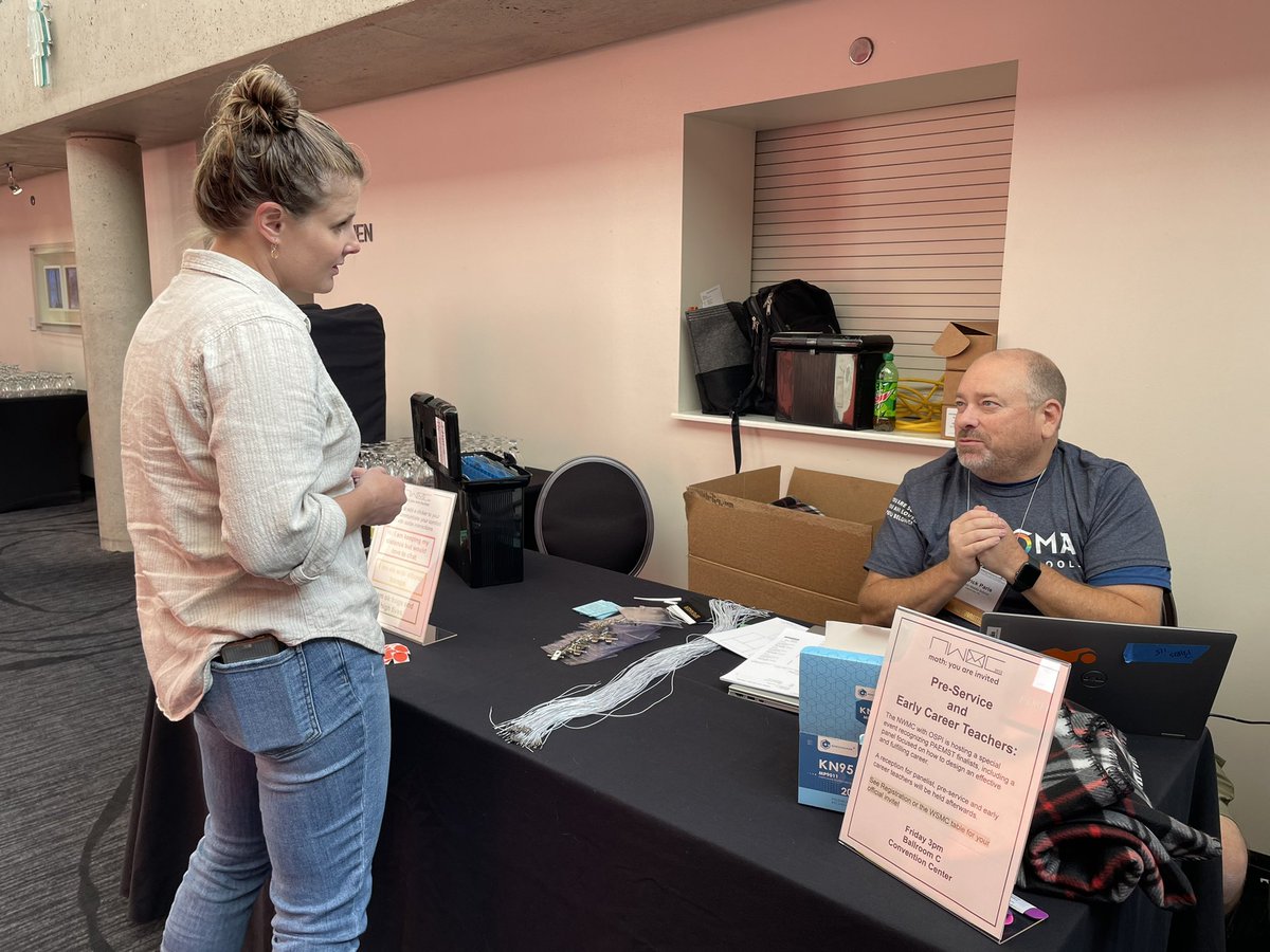 nwmathconf's tweet photo. It takes a lot of volunteer hours to create a quality conference. Here are some of the fabulous people working hard!  #nwmc22 https://t.co/o9M12NT4tz