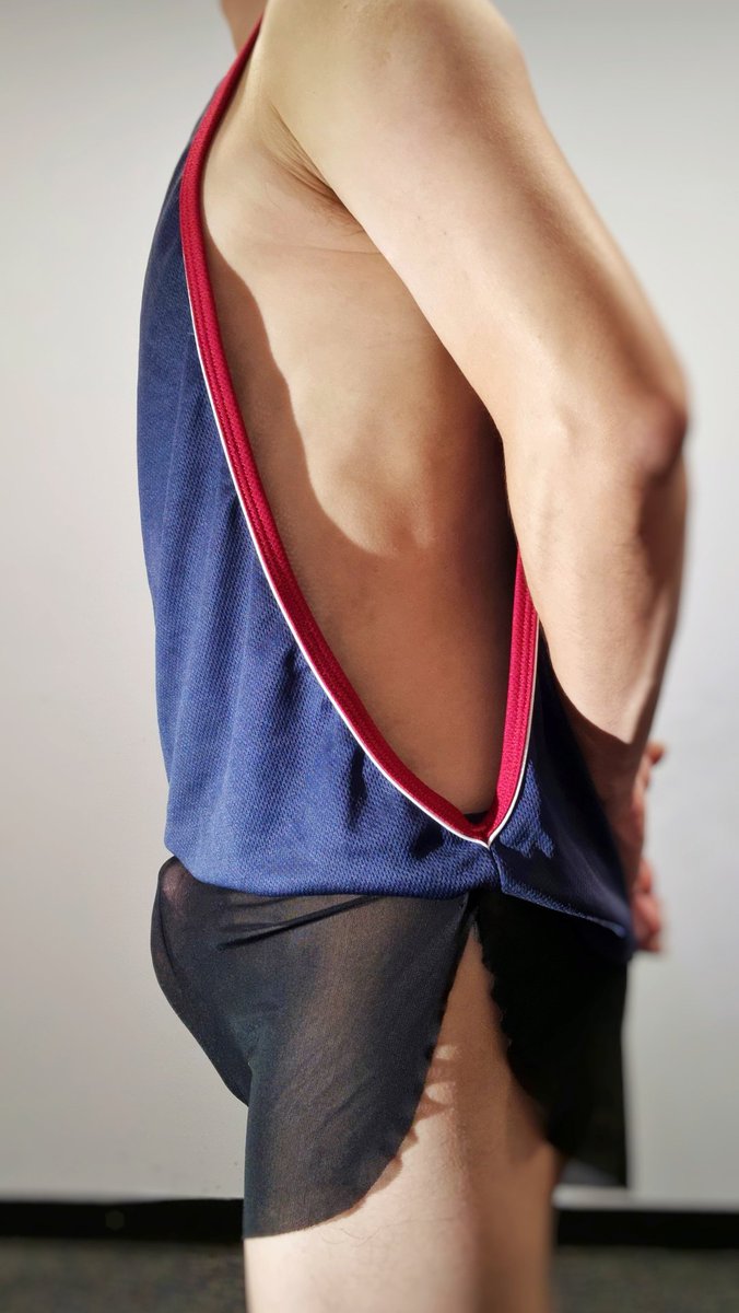 Sub4Command's tweet photo. Acceptable jogging attire for warm weather? https://t.co/gGv2xGszGk