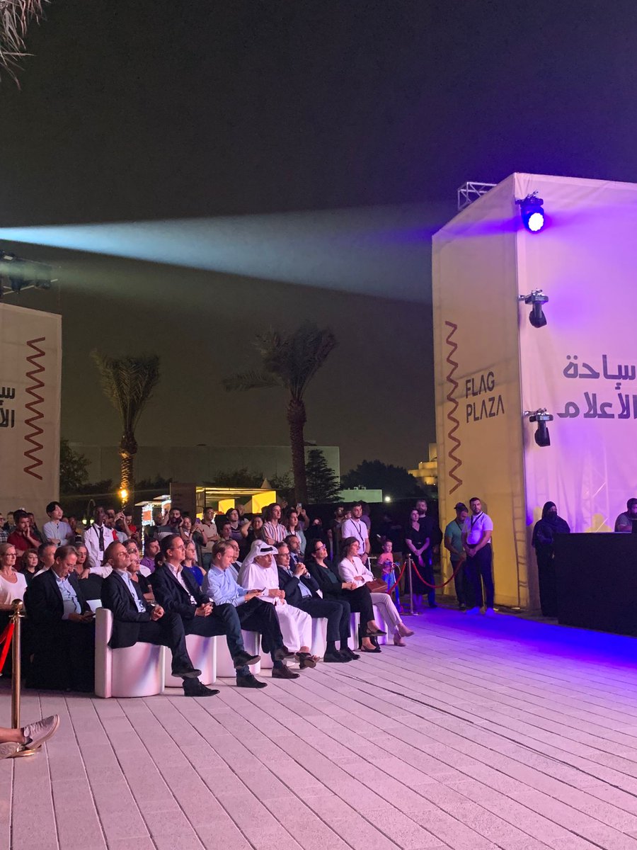 FranceauQatar's tweet photo. سعيد جدًا بحضور الحفل الموسيقي ال 🇫🇷 ضمن فعاليات #أيام_الجاليات في #ساحة_الأعلام مع الزملاء و الأصدقاء الأعزاء، سفراء 🇫🇷 في منطقة الشرق الأوسط. استمتع الجمهور بأجمل أنغام الأوبرا و ألحان الموسيقى الفرنسية. 🙏 للفنانين على الأداء المميّز و @Qatar_Museums لهذه المبادرة الرائعة. https://t.co/NbSktDiugf