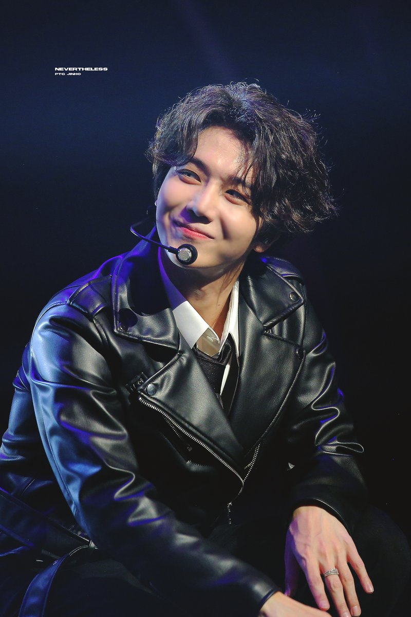 nevertheless417's tweet photo. 221009 KDF콘서트 #진호 #조진호 #JINHO #펜타곤 #PENTAGON @CUBE_PTG https://t.co/RmIn9KoWfy