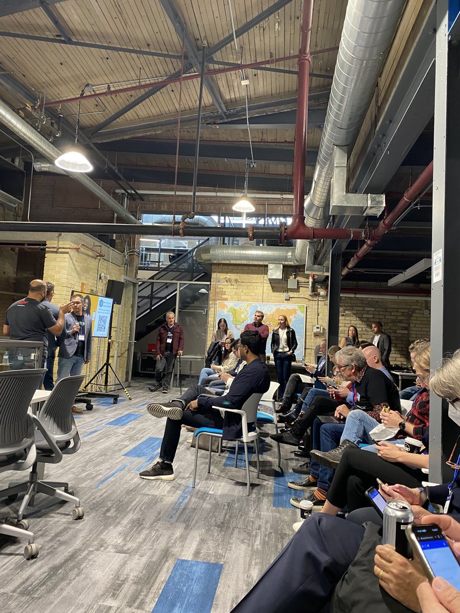 Attending investor pitches at CommuniTech along with my colleague Amir. Excellent turn out and impressive line of entrepreneurs seeking funding ⁦<a href="/OCInnovation/">Ontario Centre of Innovation (OCI)</a>⁩