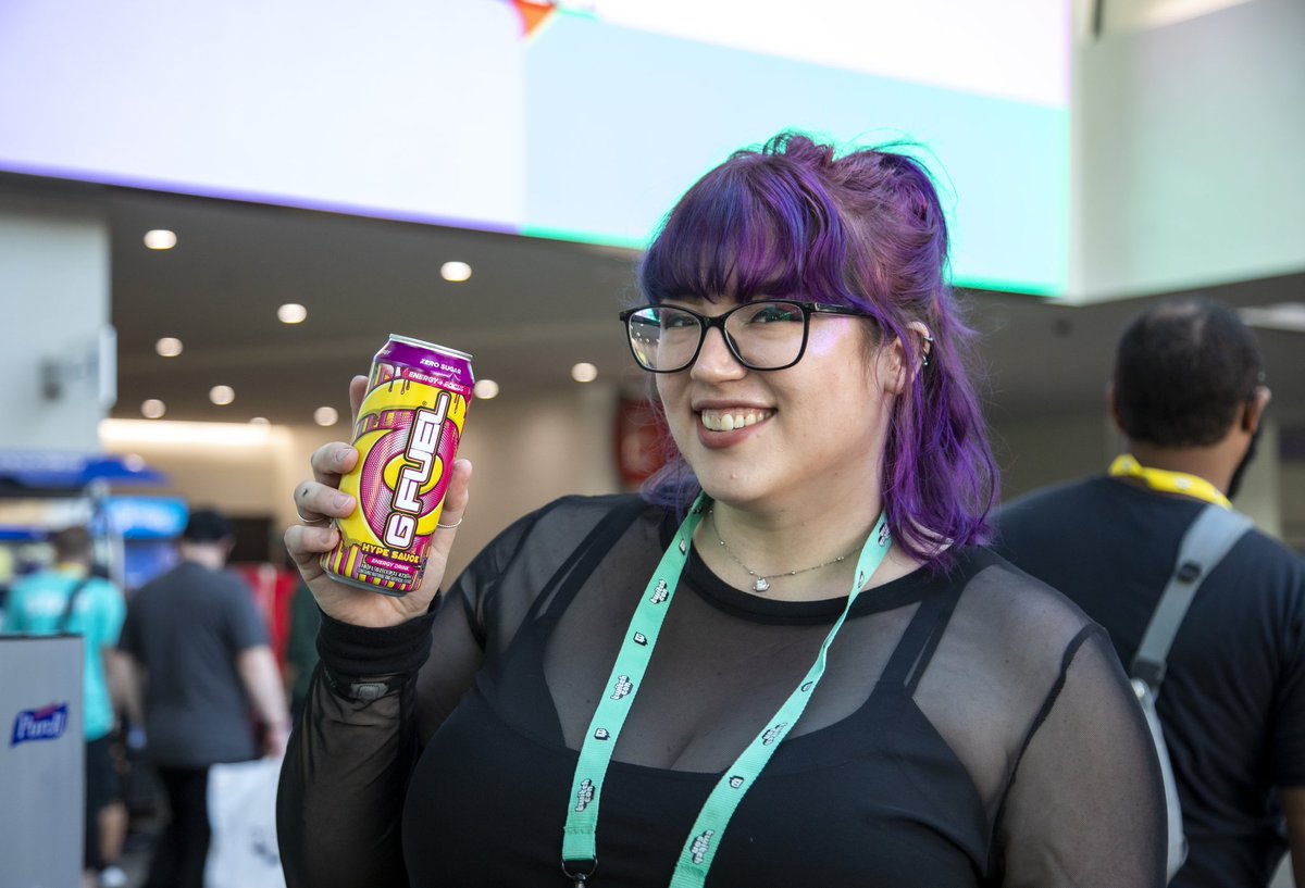 PixelxKittentv's tweet image. Did y'all know that code KITTEN is boosted to 30% off until the end of the month??!! Using my code would be the perfect Birthday gift 😉

gfuel.ly/3AWEfXS