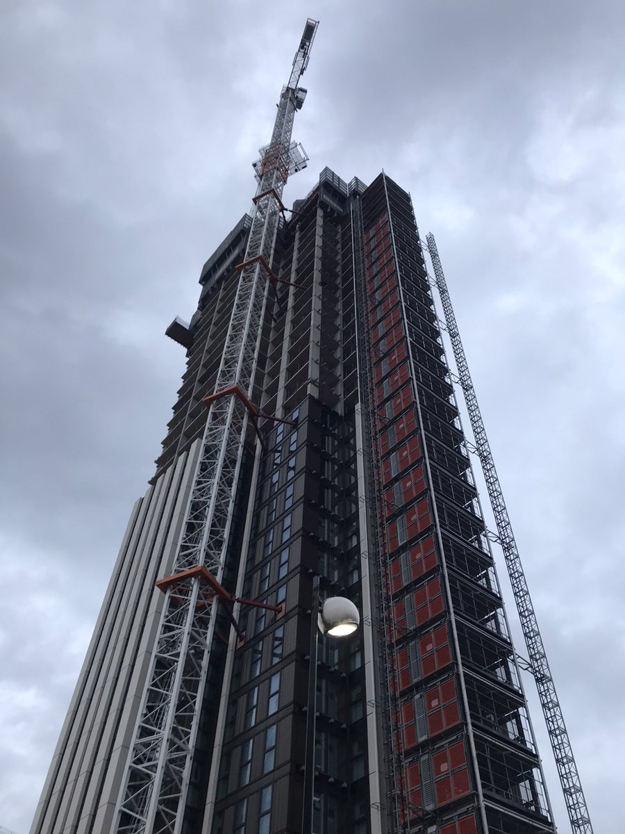 TheStephenShard's tweet photo. One Thames Quay Construction from Meridian Place 🏗🏙 12th October 2022 #London #CanaryWharf #IsleOfDogs #MarshWall #OneThamesQuay #LondonConstruction #Construction #LondonPhotography https://t.co/TPzC9OxjzT
