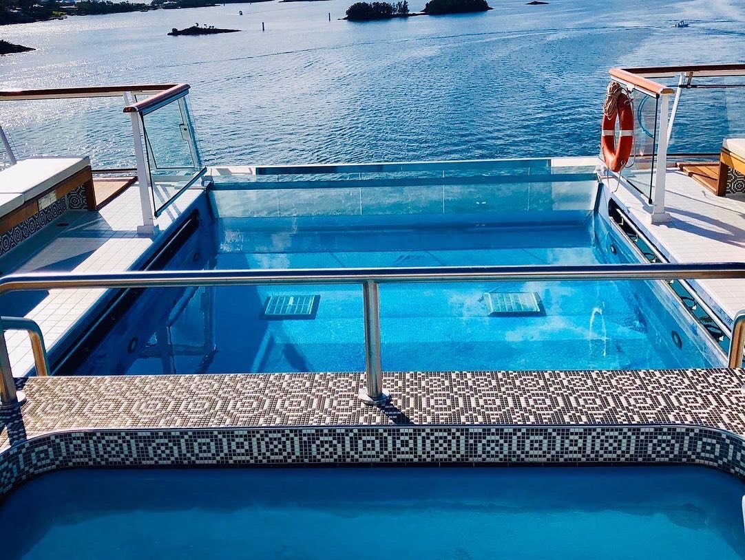 sheiladavies_'s tweet photo. #tbt Sailing into #Bermuda on a Bermudaful day in 2019 on board the #VikingSun ❤️⚓️🚢🇧🇲
@VikingCruises
#myvikingstory
#VikingOceanCruises
#VikingCruises #Throwbackthursday
#Cruising
#beautifuldestinations
#roamtheplanet
#wanderlust #neverstopexploring
#welovevikingcruisesuk https://t.co/1Zgv2hZqOb
