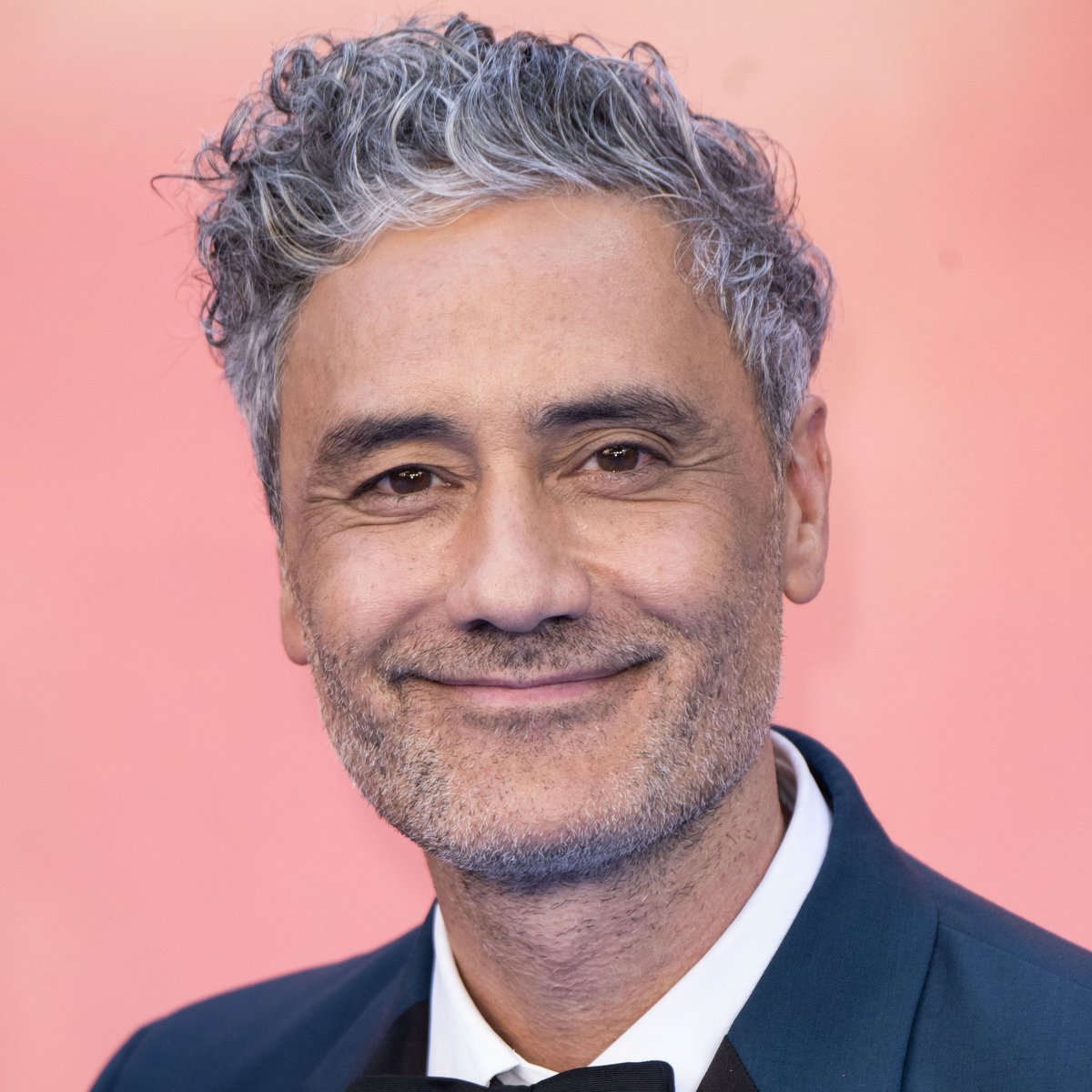 IndieWire's tweet photo. Taika Waititi will direct the pilot and executive produce Hulu's "Interior Chinatown," a new series from creator Charles Yu and starring Jimmy O. Yang as a background actor on a cop procedural. https://t.co/qHm1dbKjWW