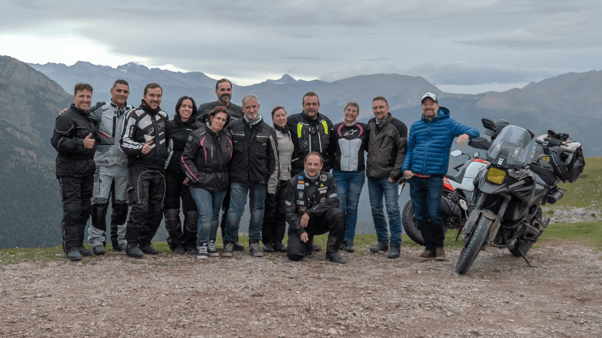 SuzukiMotoES's tweet photo. Desde Los Monegros 🏜a las gargantas de Los Pirineos ⛰, existen "mil Huescas diferentes".

Disfruta la ruta #TheSecretRider 😀👉 https://t.co/9hHRgHooFY

#suzukivstrom @Huesca_LaMagia @RuralkaOnRoad @TUHUESCA #suzukivstrom1050 #motoviajeros #huesca @MrHicks46 @Fernando_Blasco https://t.co/MAnTJthel2