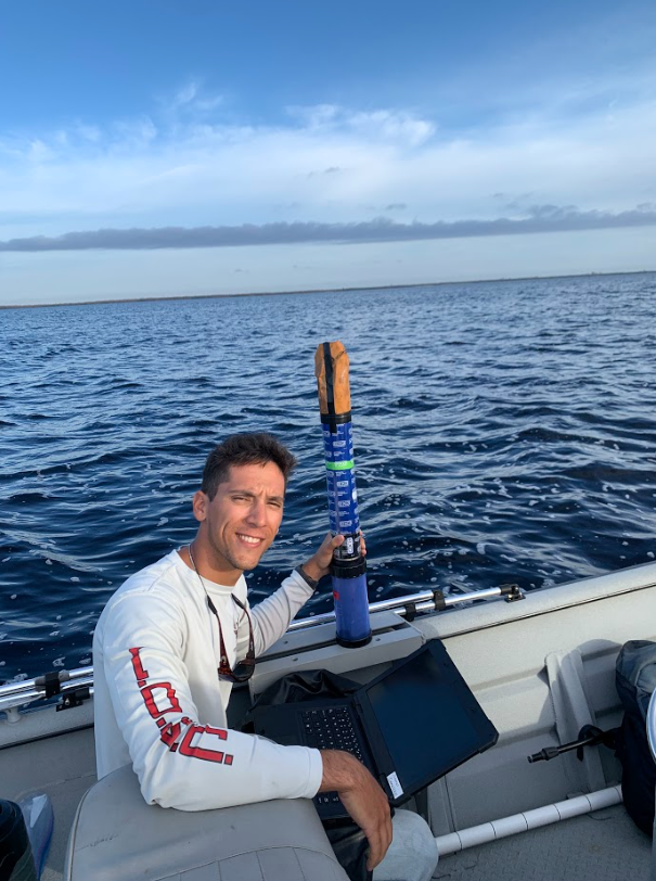 UFcoastal's tweet photo. Promptly mobilizing to assess #waterquality impacts from #HurricaneIan, our team traveled across the waters of SW FL with @SCCF_SWFL this week. We're sampling for harmful #algae, nutrients, indicator bacteria, &amp; measuring dissolved O2. Read more: https://t.co/r4EWWCqBiG (1/2) https://t.co/UcrY2r7dkQ