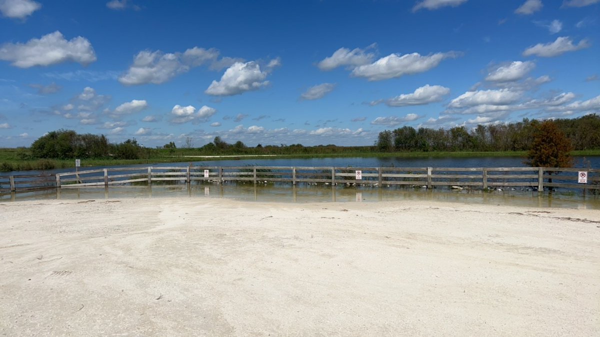 FYI: The Lake Apopka Wildlife Drive will remain closed this weekend to allow for water levels to continue to recede and to ensure the safety of our visitors. #LAWD #sjrwmd #Districtupdate #LakeApopka