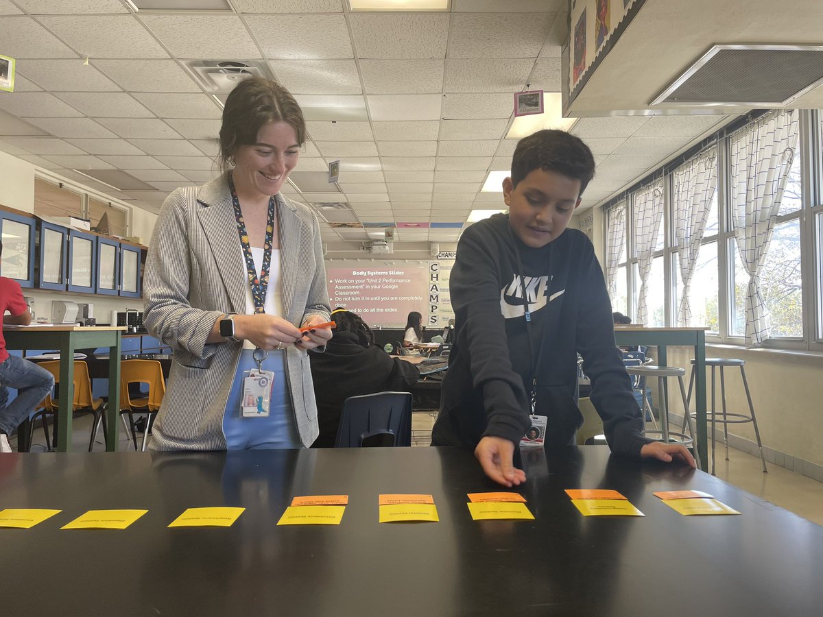 ms. sopher 👩🏽‍🔬 tweet media