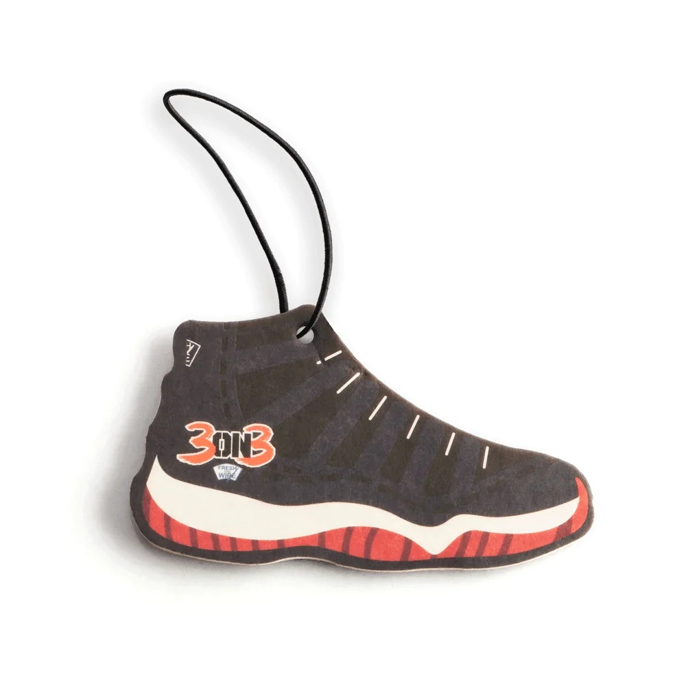 The great fragrance of air paper shoe air fresheners lasts 21 days, leaving your car smelling fantastic!
.
.
.
#FreshAndWipe #AirFresheners #AirFreshener #CarAirFreshener #CarAirFresheners #CarAccessories