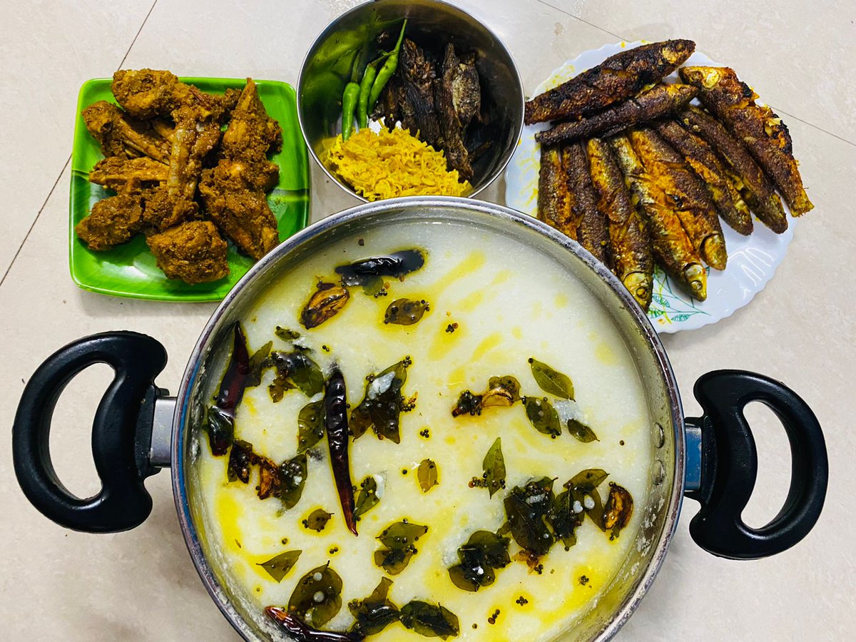 its_just_A_jo's tweet photo. When you get an awesome chef/buddy @Dr_ajit94 as a neighbour, U get access to freshly made fud... And loads of it 
#MedTwitter 
#odiafud
#docChef https://t.co/9zEpMAIMzB