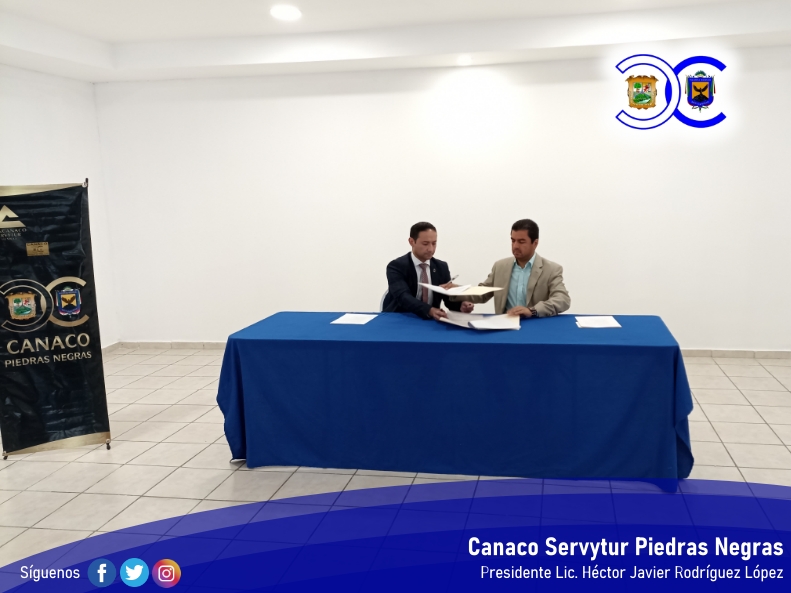 El presidente Lic. Héctor Rodríguez López sostuvo una El presidente Lic. Héctor Javier Rodríguez López sostuvo una reunión con el Dr. Adalberto Peña Chávez director de Clínica y Farmacia México con la finalidad de firmar un convenio de colaboración en beneficio de los socios.