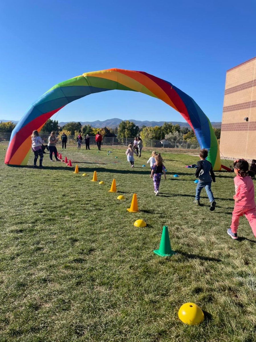 Successful morning with the Primary Dewey’s Dash fundraiser run!! Now on to Upper &amp; Lower elementary tomorrow! $32,000 of our $38,000 goal raised so far!!  #PEGEEK #Running #PE #PETeacher #PhysEd