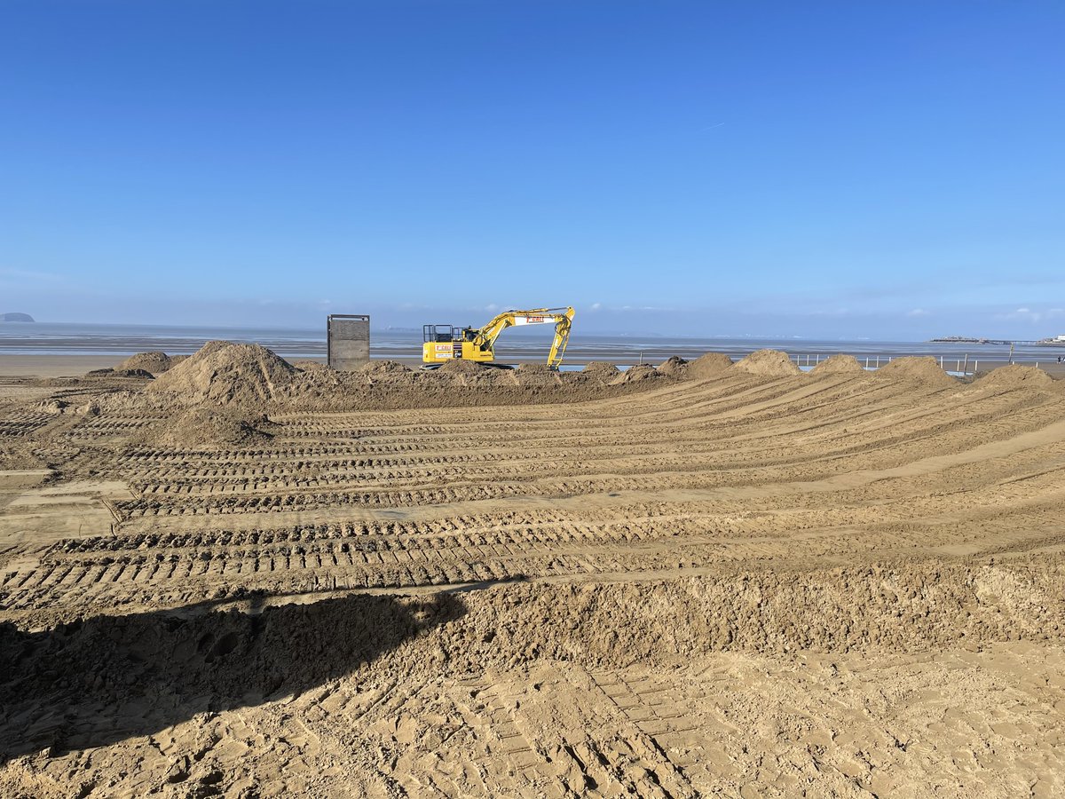 WestonBeachRace's tweet photo. Selection of images from today on the beach as the track team start the build of the course and putting the tunnels into place
https://t.co/yP37N1MoOD
Stay tuned for more updates tomorrow!
#WBR #WBR22 #WestonBeachRace #BeachRace #SandRace #Keyway #Plant #Event #EventBuild https://t.co/ButyQkHVwq