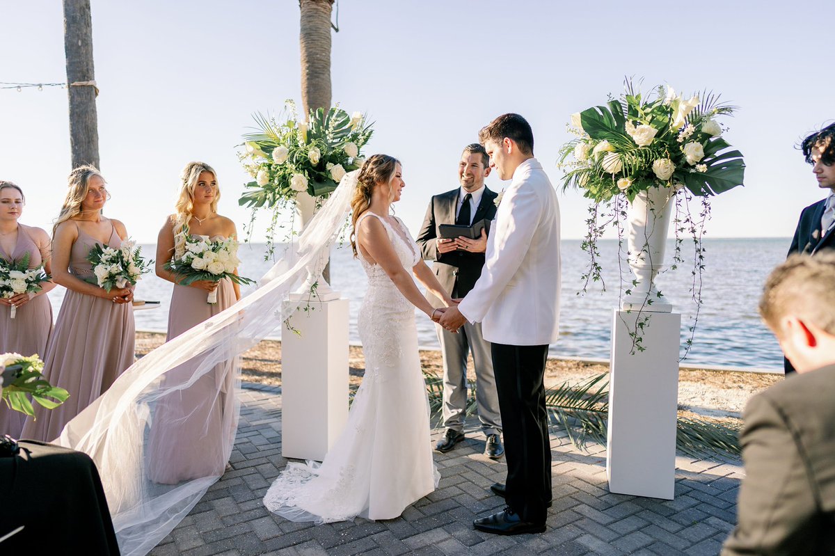 StPetePhotog's tweet photo. Obsessing over this wedding 💍 #stpetephotographer #tampaphotographer #floridawedding #sarasotaphotographer https://t.co/OlINXrnv2b
