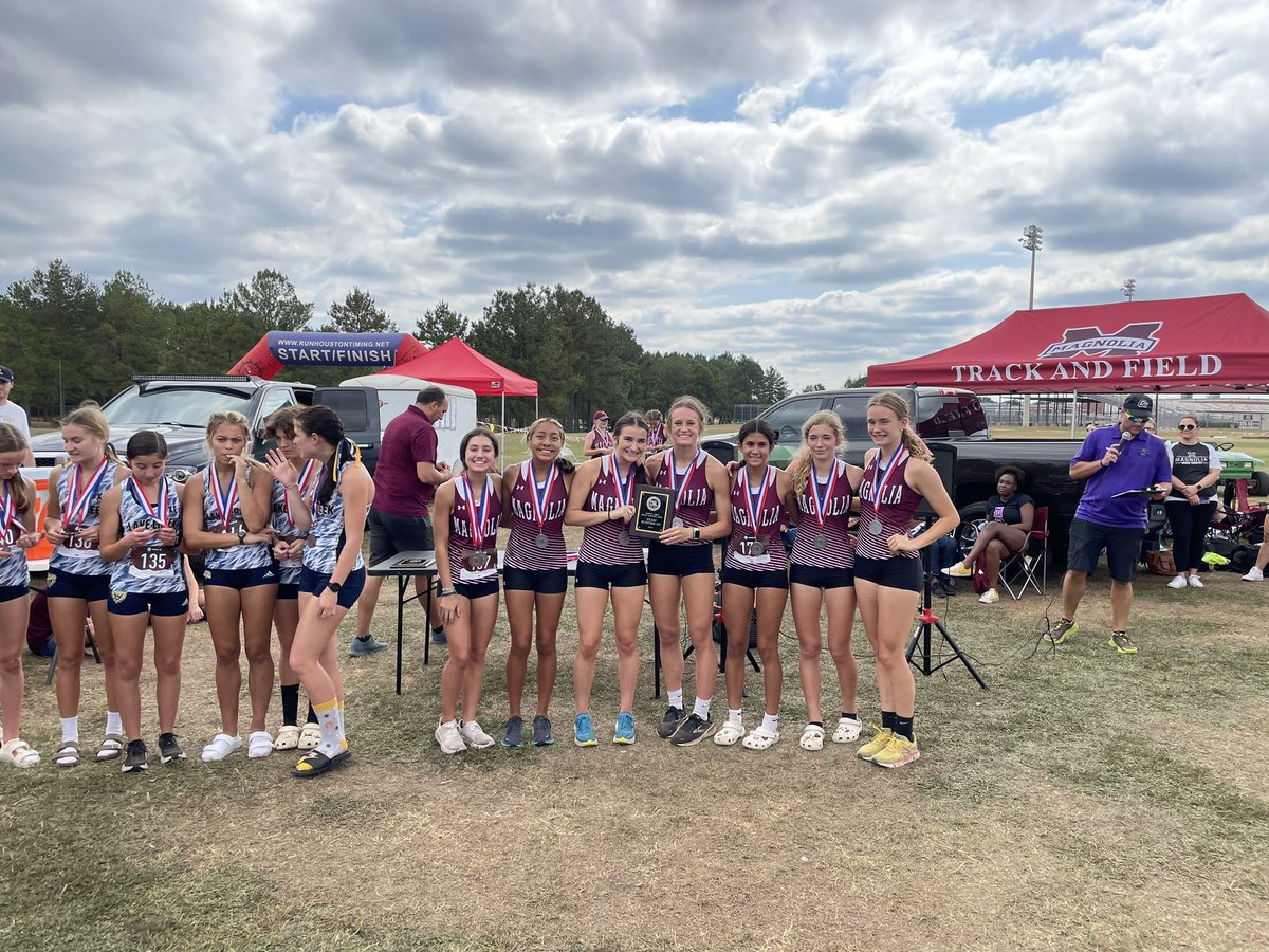 XC_Magnolia's tweet photo. Track results
Varsity Girls 2nd
Varsity Boys 5th 
JV Girls 2nd
Freshmen Boys 3rd

@Kennedy7Shields 7th place vg
Braden 7th place vb
Mary 6th Dulce 8th
Aaron 5th Julian 9th

#DogsRunTogether https://t.co/2CjQOcbYfq