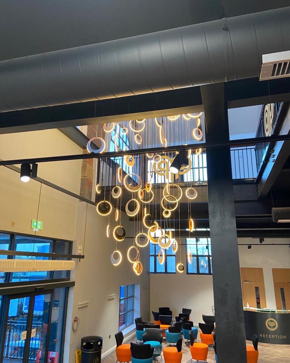 PearsonSFA's tweet photo. Wow! What a venue! Tonight’s @professionaloldham event is at Ram Mill which has been uniquely renovated to create the most beautiful of work spaces. 

#professionaloldham #visitoldham #oldham_hour #networkingoldham #supprtsmallbusiness https://t.co/QHCX7pkL4f