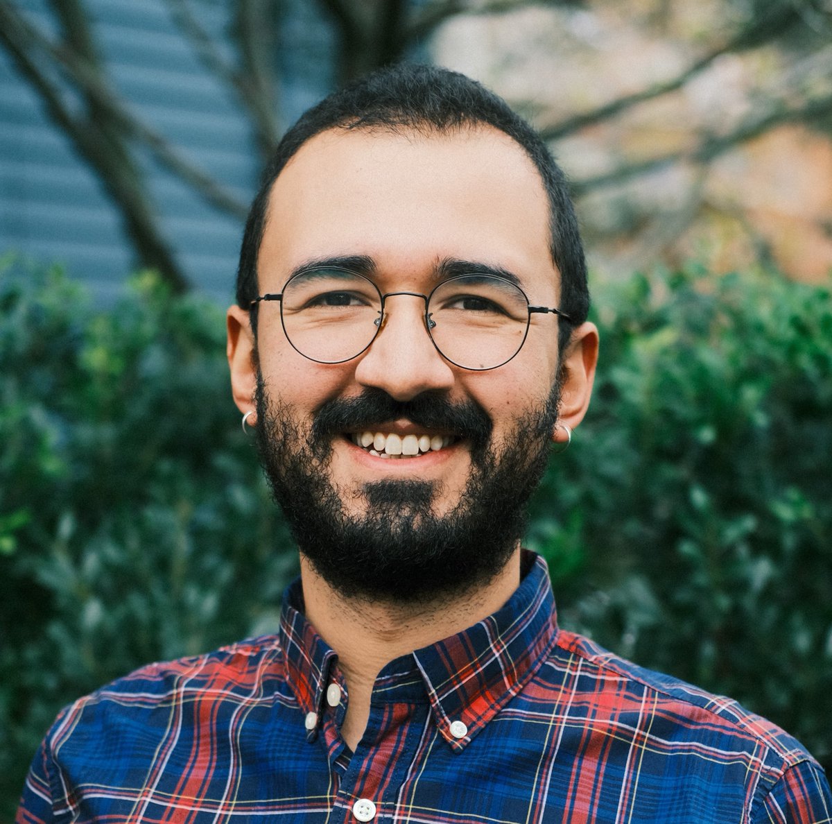 Congratulations to Dr. Jorge Cuartas (@jcuartas2), who was awarded the 2022 Outstanding Paper Award from the American Psychological Association for his study "Corporal Punishment and Elevated Neural Response to Threat in Children" published in Child Development.