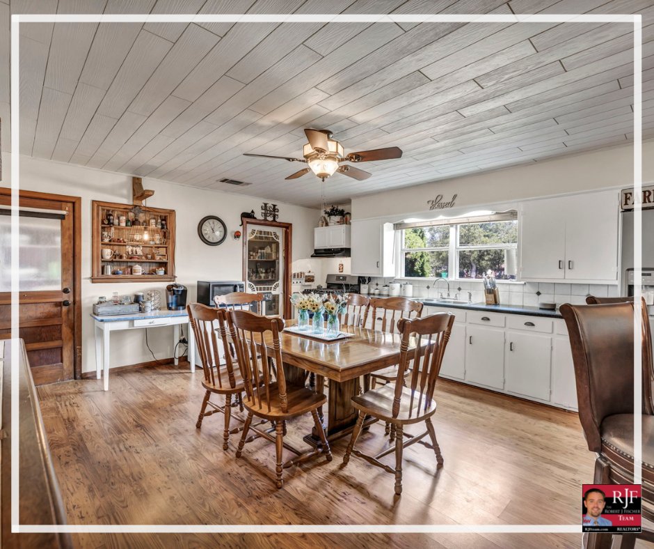 RJFischerTeam's tweet photo. #JustListed - A slice of Texas on 2 acres of land, this fantastic home gives you everything! 

https://t.co/TJdsQXxK5H
#Farmhouse #land #twoacres #largefrontporch #threecargarage #storage #barn #TaylorTx #windmill #AustinTx #RoundRockRealtor #RJFTeam #RealEstateWithAServantsHeart https://t.co/zjJv0sRbmS
