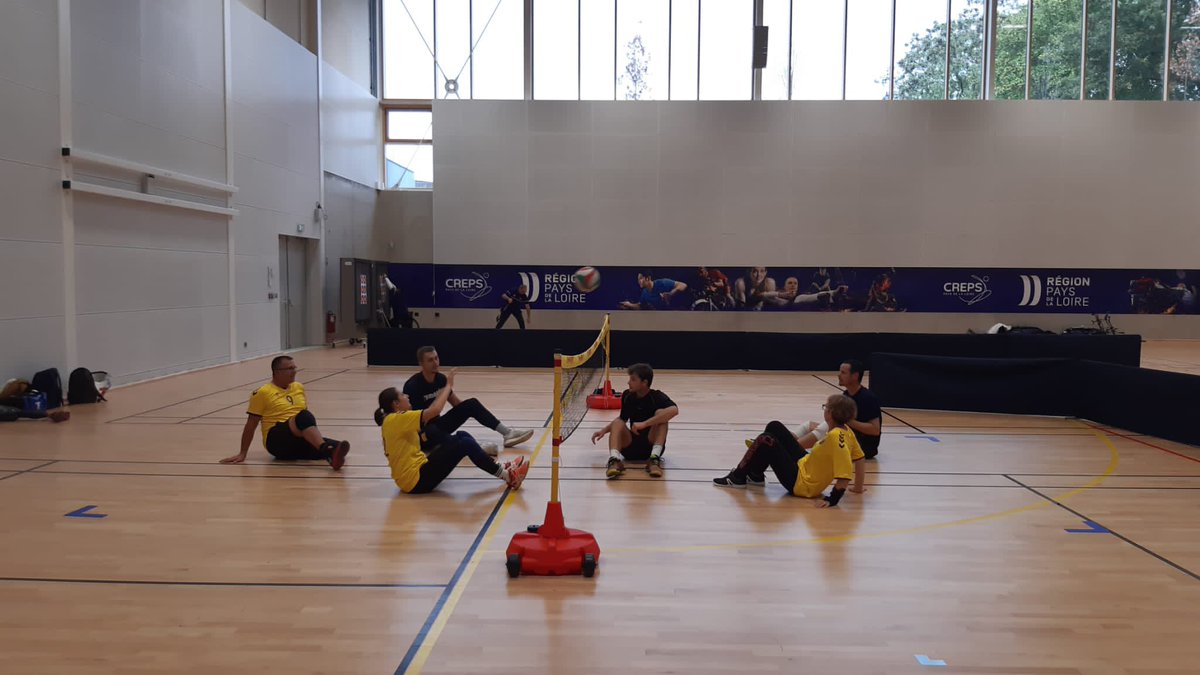 Ce soir, ce sont les rencontres #parasport de la Team 303 avec <a href="/EDF_PdL/">EDF Pays de la Loire</a>, <a href="/bpgrandouest/">Banque Populaire Grand Ouest</a> et <a href="/OuestFrance/">Ouest-France</a>🏅 Visite du CREPS, démonstrations par des athlètes de haut-niveau, échanges et débats : un programme riche pour des rencontres intenses en prévision des JOP <a href="/Paris2024/">Paris 2024</a> 💪