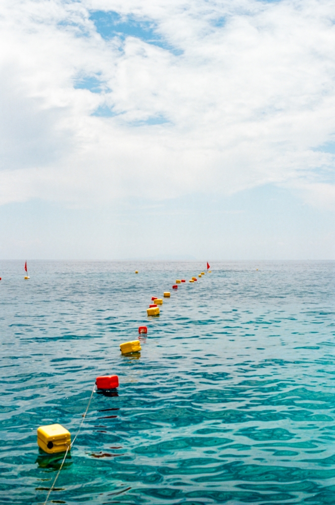 CharlieKJ's tweet photo. "Buoys of Blue" - 2018

A #teal #vista of the #AlbanianRiviera from #Dhermi, shot on @Kodak #Ektar100.

The #coastline is lapped with gentle #waves and a warm #undercurrent.

📧 hello@charliekj.uk
🌐 https://t.co/kfLZdzDocI https://t.co/uZM3GGbWdw