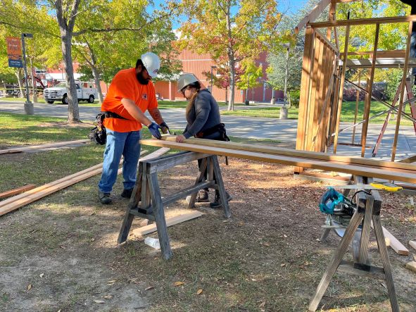 kpgreatersac's tweet image. A few photos as we got a closer look at the training program for students who want to pursue construction careers. We partnered with @LosRiosColleges &amp;amp; @CapImpact on the Promise to Career Construction Fund. Learn more: k-p.li/3eoLXnU #KPCares