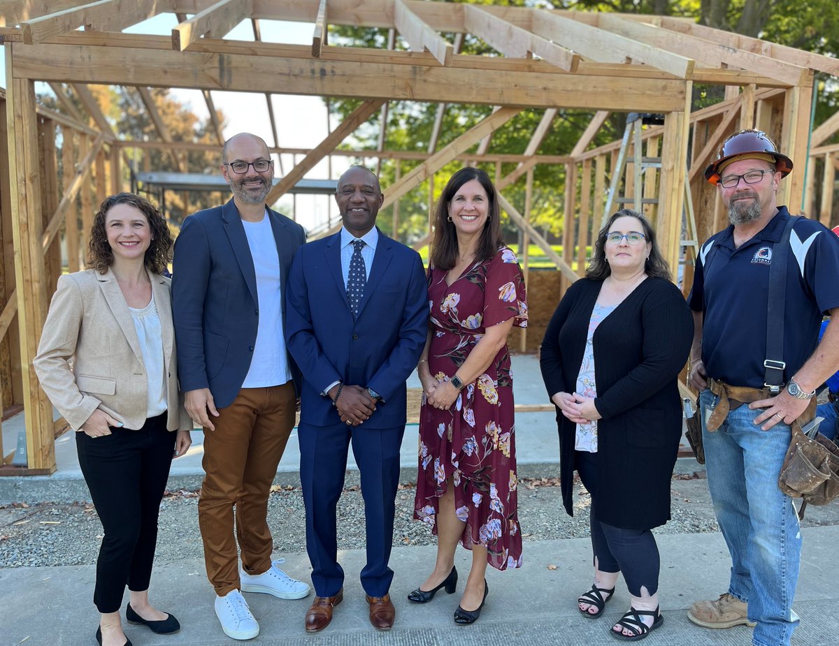 kpgreatersac's tweet image. A few photos as we got a closer look at the training program for students who want to pursue construction careers. We partnered with @LosRiosColleges &amp;amp; @CapImpact on the Promise to Career Construction Fund. Learn more: k-p.li/3eoLXnU #KPCares