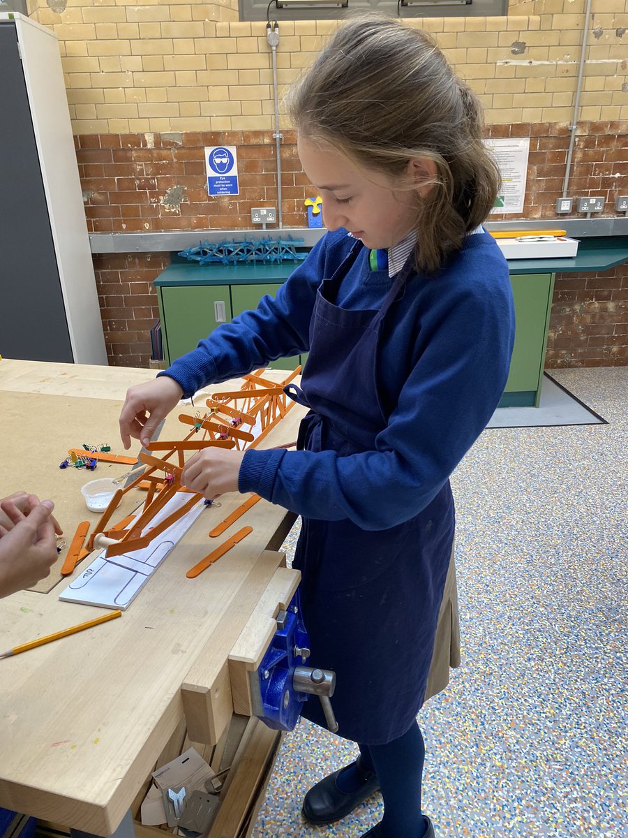 7S Last lesson before testing their cranes to destruction. Some excellent work using triangulation and reducing the impact of torsion, bending, tension and compression. #maidavaleschooldt #structures #forces