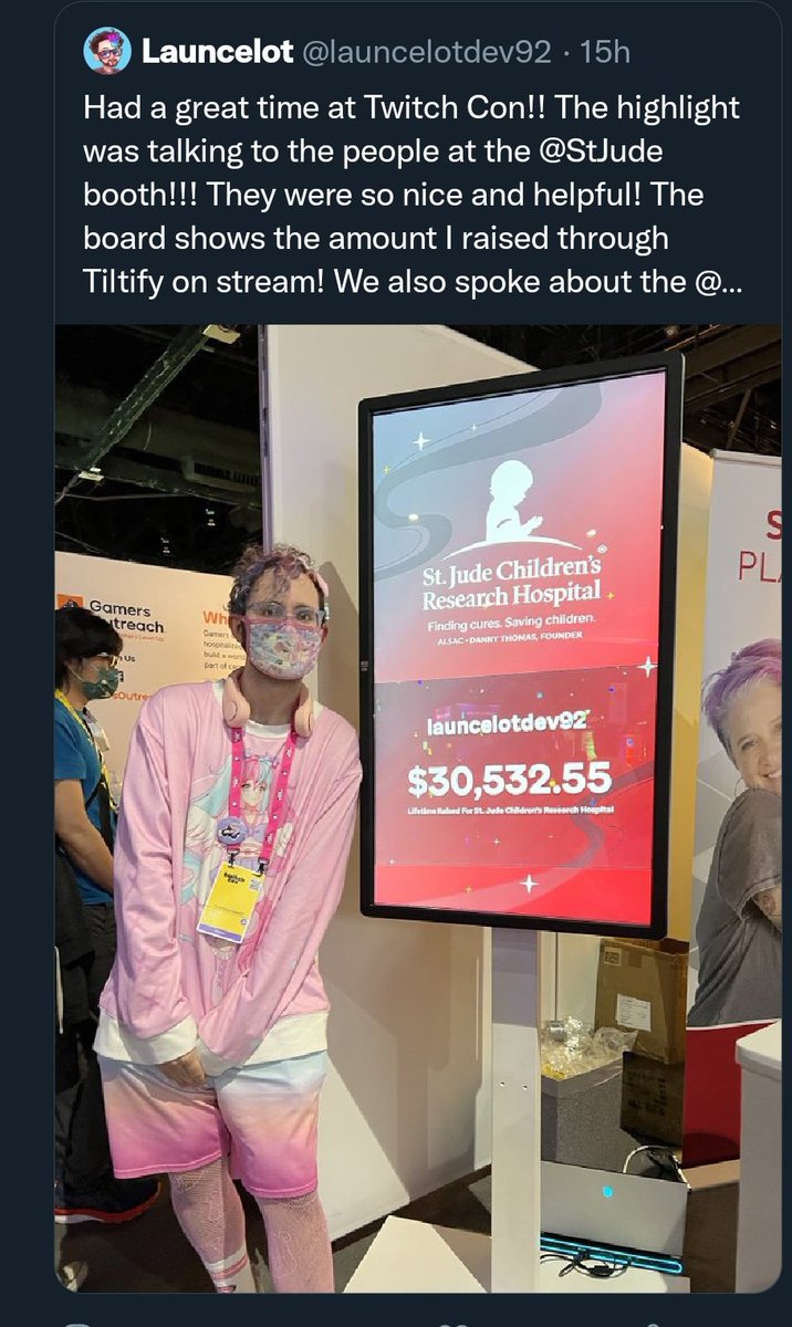cvpsid's tweet photo. Not him wearing that clown a$$ sh!t 💀
What a menace to society. https://t.co/XWOEYwzHrC