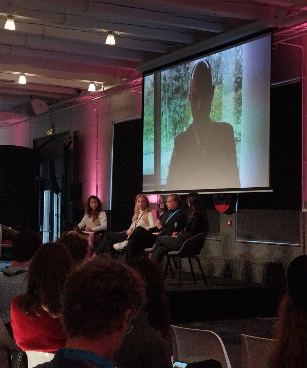 World Summit AI: We do AI different. tweet media