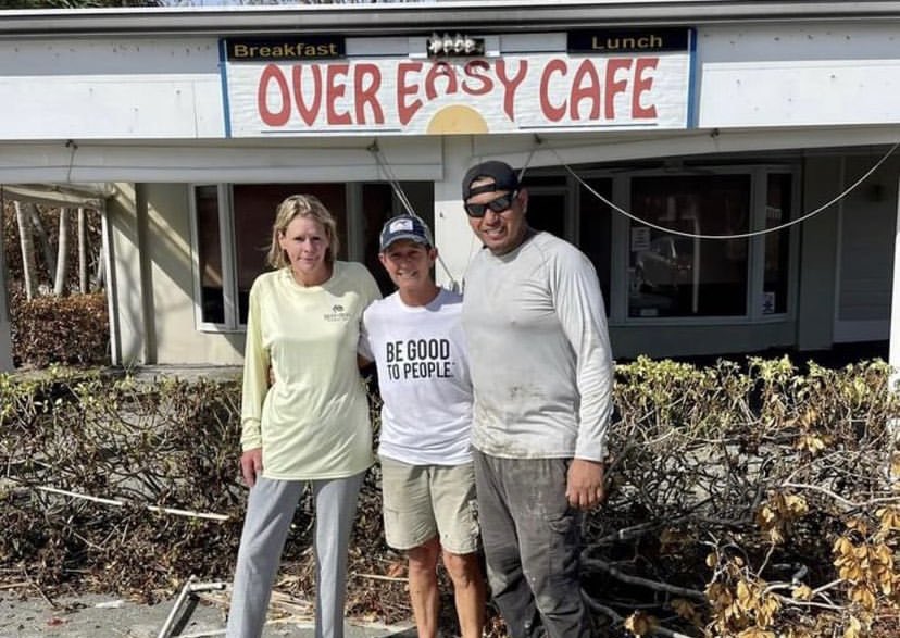 sellingsanibel's tweet photo. So very sorry Over Easy Cafe 😢 We all can’t wait to have a delicious breakfast with you soon!

#sanibelisland #sanibel #sanibelstrong #localflavor #overeasycafe #hurricaneian https://t.co/hN8Fpajk1H