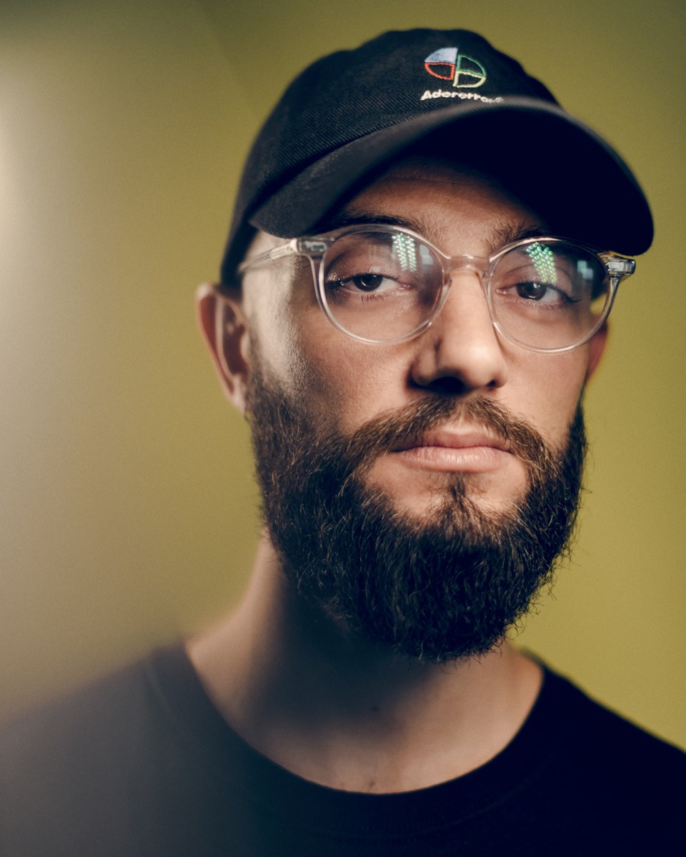 MarcelAgency's tweet photo. Marcel entre dans le game avec l’arrivée de @fabiengaetan notre first Head of Gaming &amp; Entertainment EVER. Une évidence pour Marcel au vu de l’importance et de la place que prend le gaming aujourd’hui 🔥

Et on dit WELCOME FABIEN ! 
(Merci pour la PS5 et le catalogue Premium) 😏 https://t.co/BDI8dWljzk